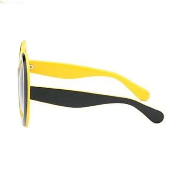 Oversized Round Sunglasses in Black & Yellow - Picture 3 of 7
